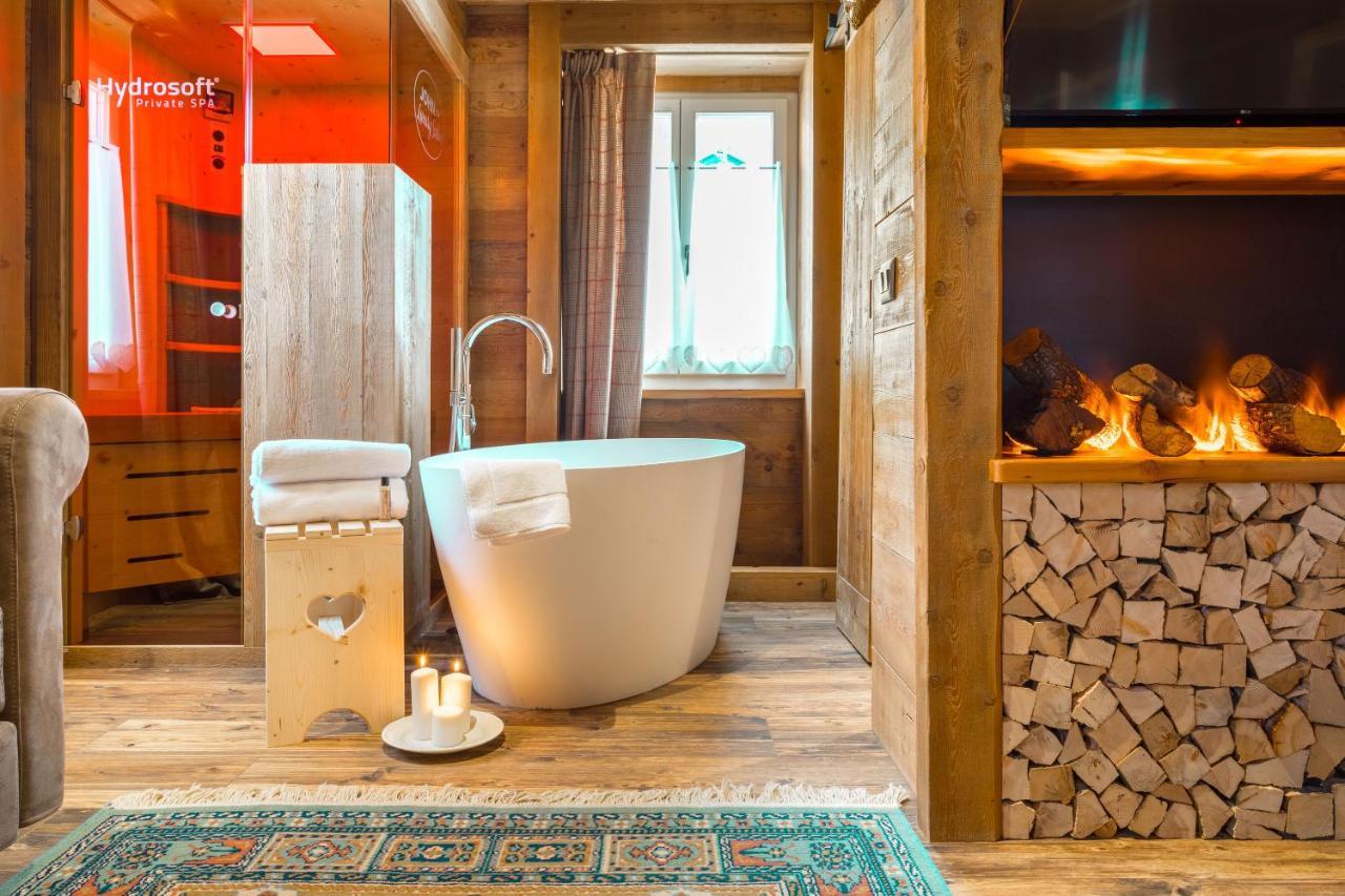 John Luxury Suites Folgaria Exteriör bild