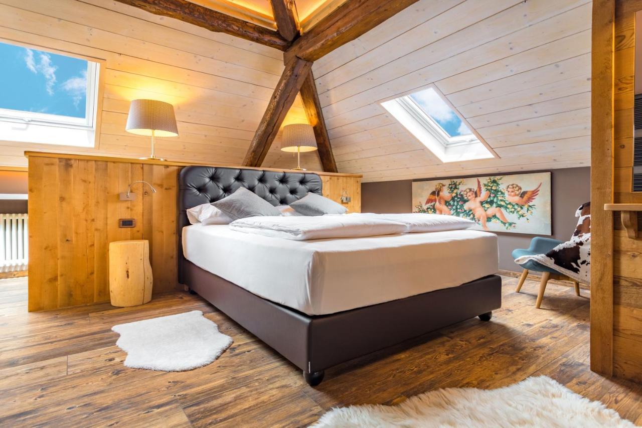 John Luxury Suites Folgaria Exteriör bild