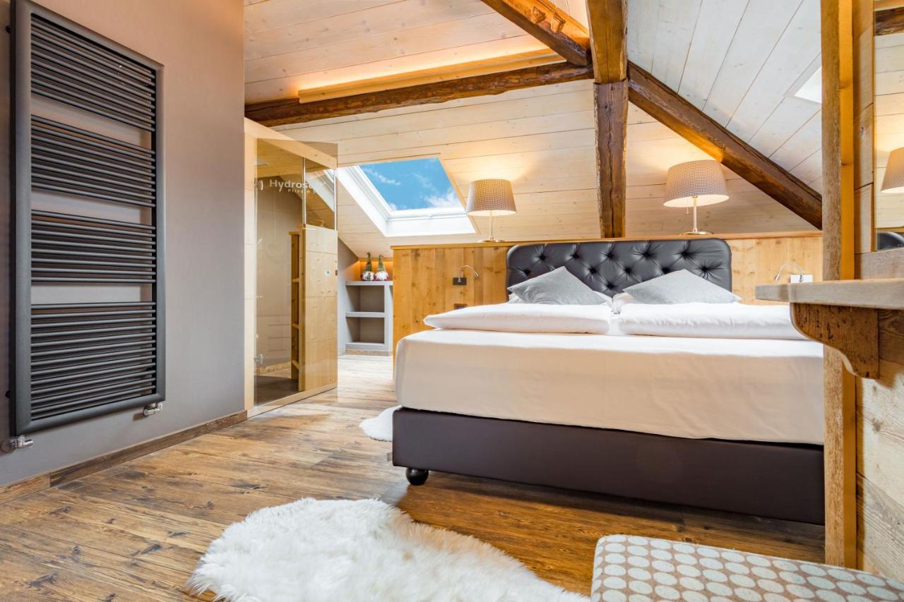 John Luxury Suites Folgaria Exteriör bild