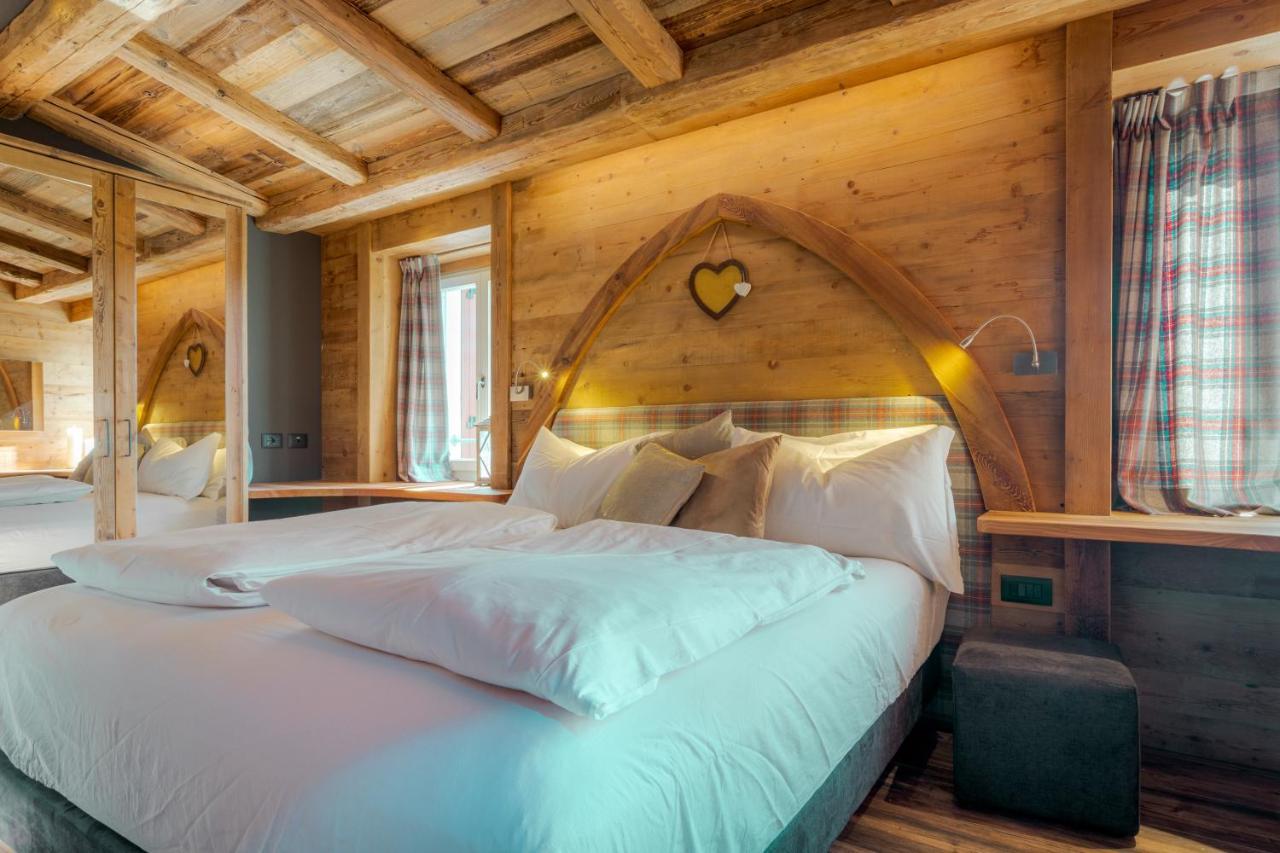 John Luxury Suites Folgaria Exteriör bild