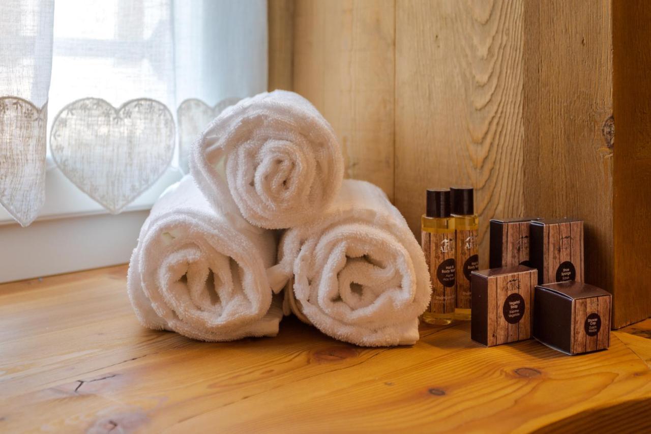 John Luxury Suites Folgaria Exteriör bild
