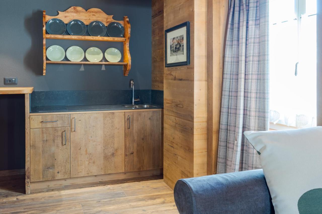 John Luxury Suites Folgaria Exteriör bild