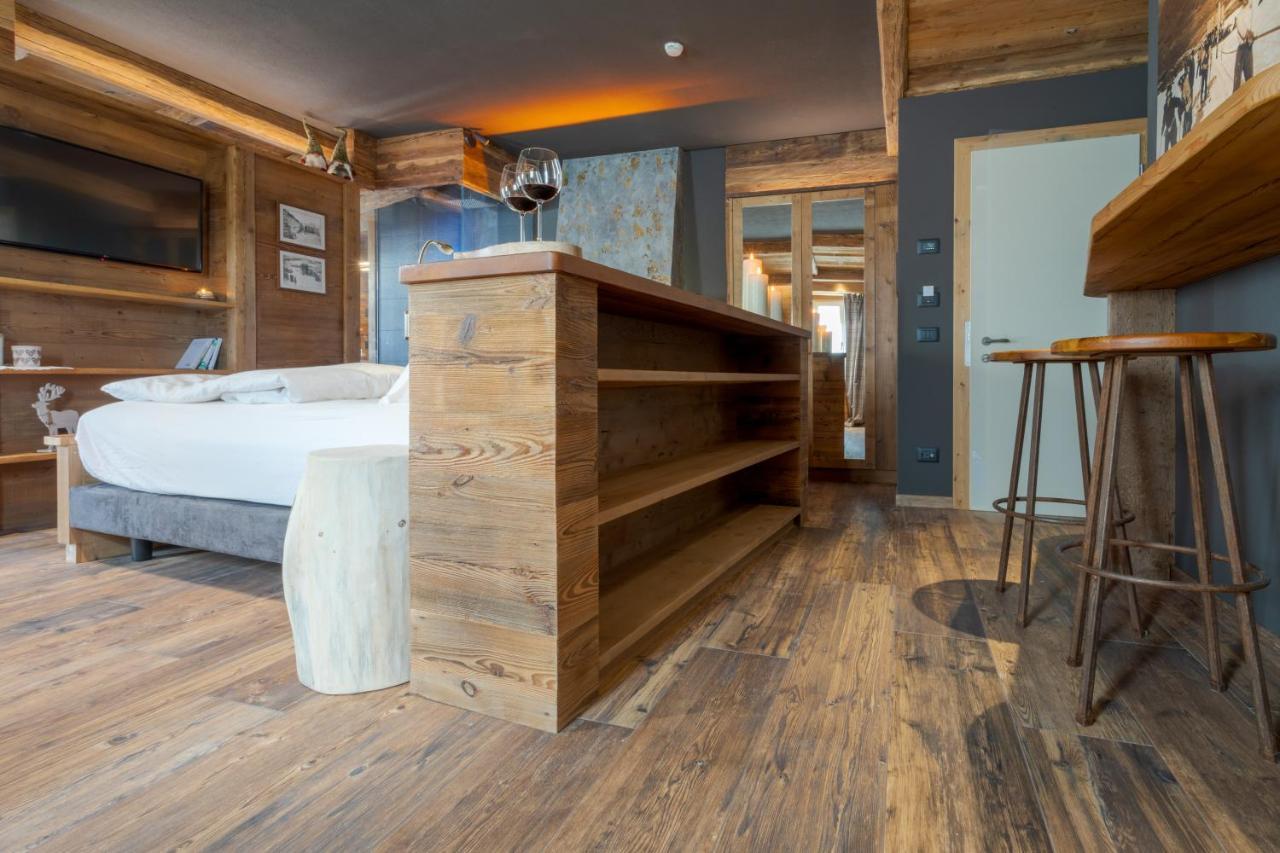 John Luxury Suites Folgaria Exteriör bild